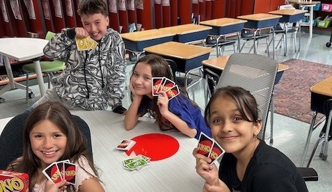 MIS students playing UNO
